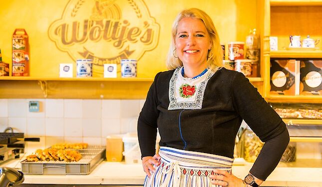 Amsterdam: Zaanse Schans, cheese tasting and Volendam tour